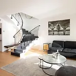 #22 Staywiz Us - Duplex Panoramic Sea View 2bdr, Ac, Swimpool, Parking, Petanque شقة
