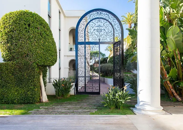 #22 Staywiz Us - Duplex Panoramic Sea View 2bdr, Ac, Swimpool, Parking, Petanque