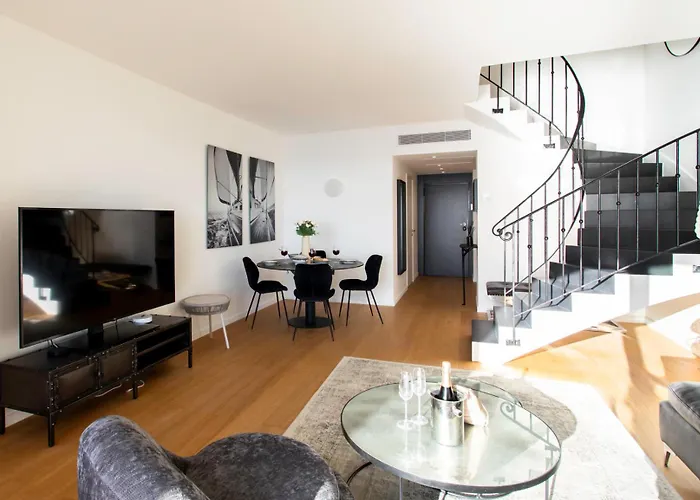 #22 Staywiz Us - Duplex Panoramic Sea View 2bdr, Ac, Swimpool, Parking, Petanque Apartment *