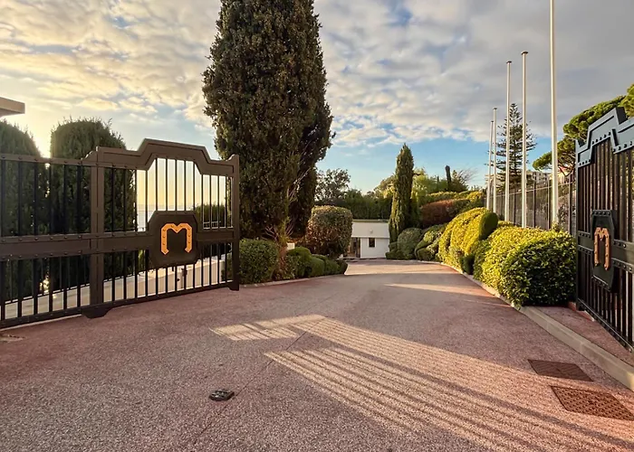 Apartment Satywizus #22- Duplex Panoramic Sea View 2bdr, Ac, Swimpool, Parking, Petanque Nice