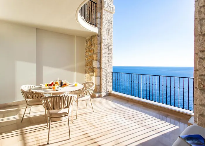#22 Staywiz Us - Duplex Panoramic Sea View 2bdr, Ac, Swimpool, Parking, Petanque