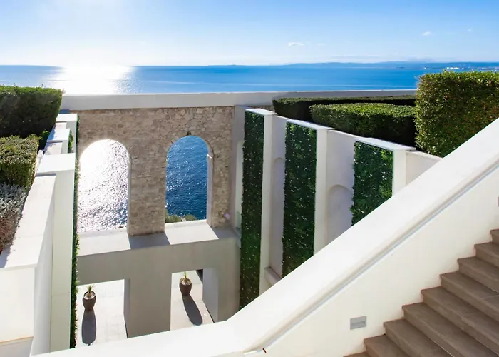 Satywizus #22- Duplex Panoramic Sea View 2bdr, Ac, Swimpool, Parking, Petanque Apartment