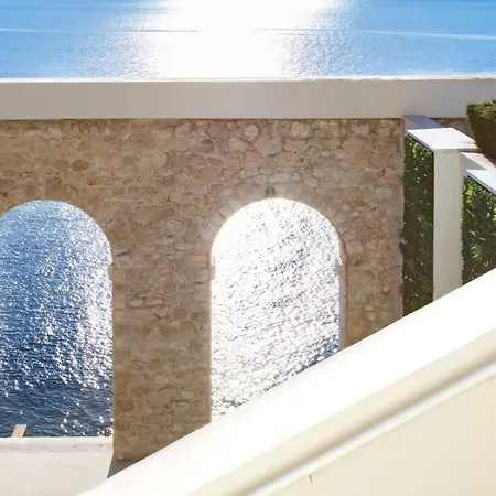 Satywizus #22- Duplex Panoramic Sea View 2bdr, Ac, Swimpool, Parking, Petanque