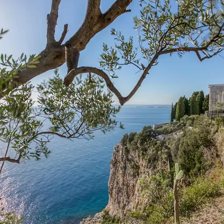 #22 Staywiz Us - Duplex Panoramic Sea View 2bdr, Ac, Swimpool, Parking, Petanque